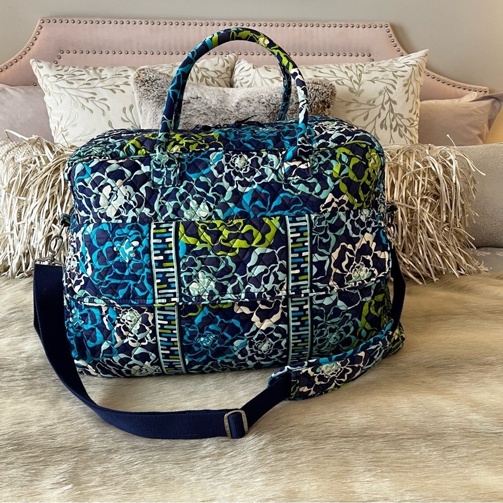 VERA BRADLEY Katalina Blue 2015 Grand Travelers Bag Green Navy Travel Quilted